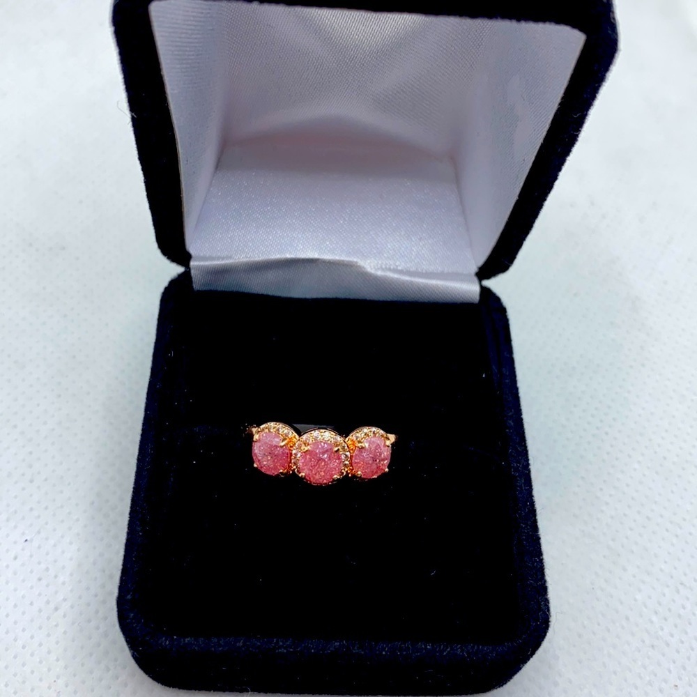 Rose ice crystal & white topaz rose gold ring